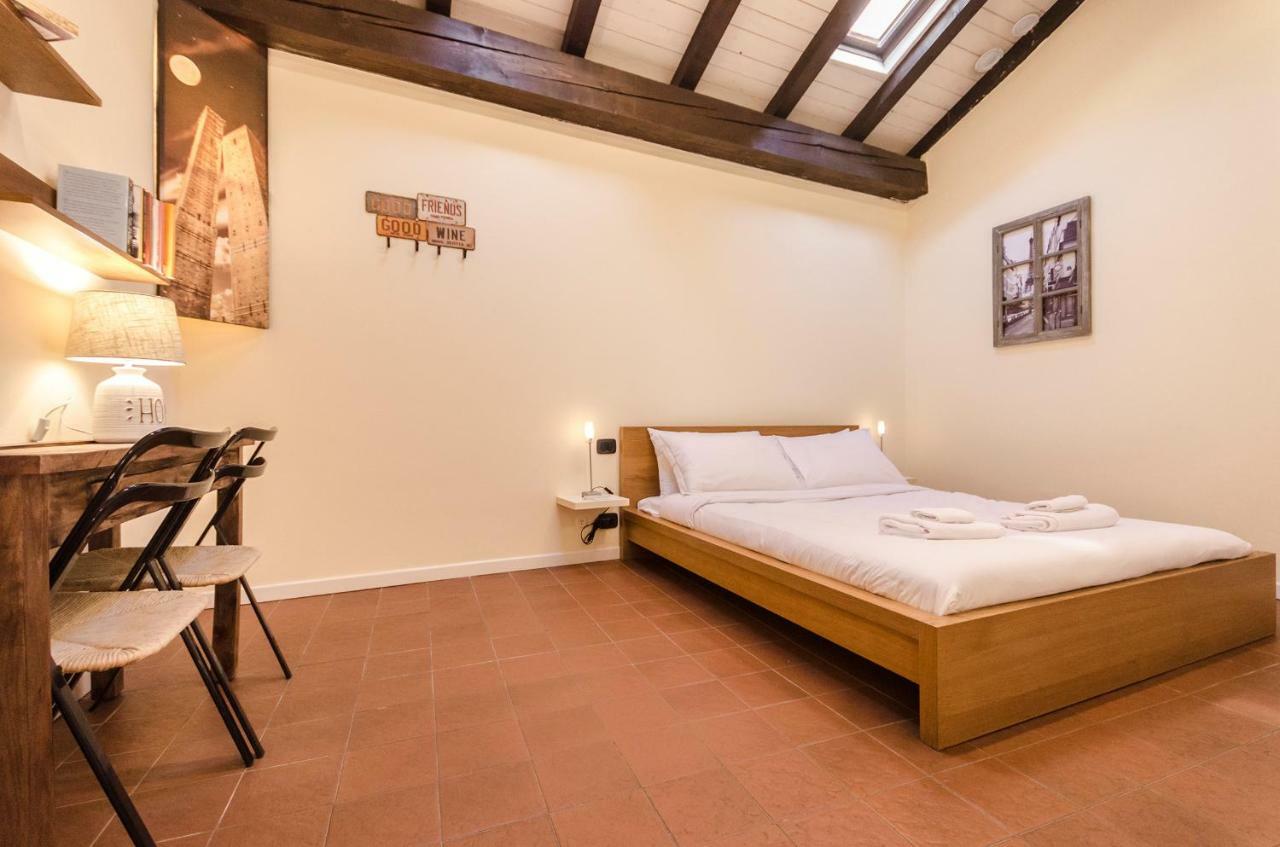 Ca' Di Leo, Private Terrace In Historical Center Apartment Bologna
